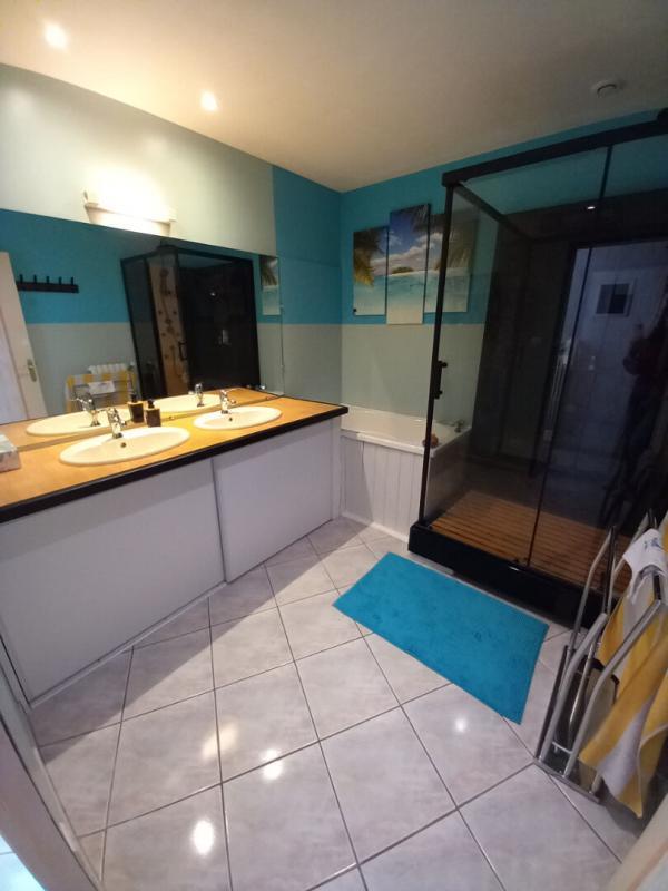 Appartement - 147 m² - 6 pièces