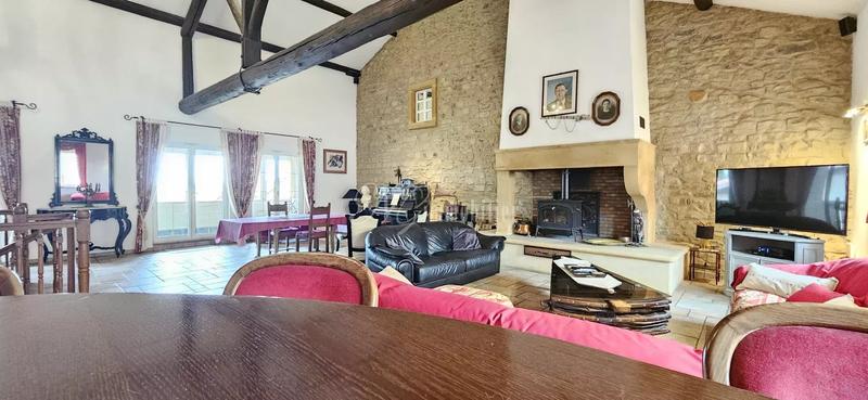 Maison de village - 295 m² - 7 pièces