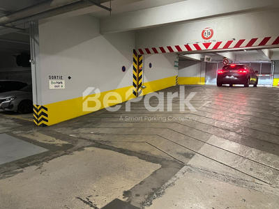 Parking - 10 m²