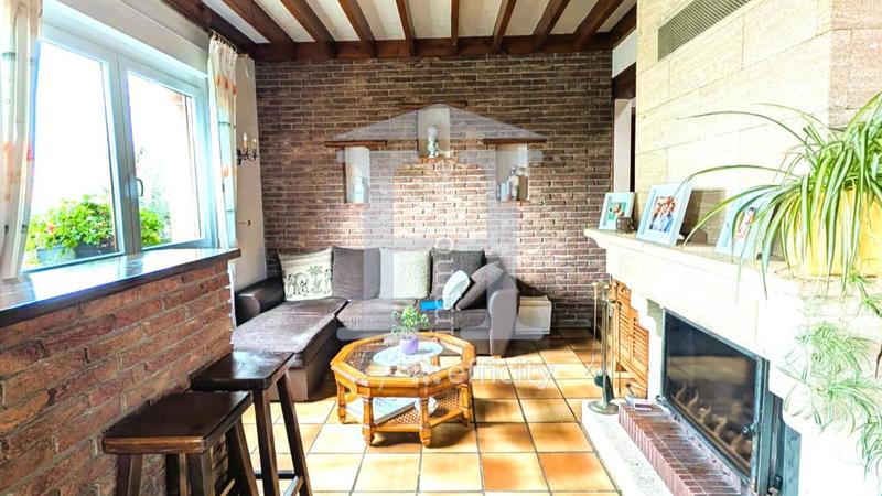 Maison - 208 m² - 5 pièces