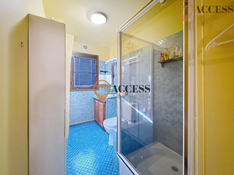 Propriété - 196 m² - 9 pièces