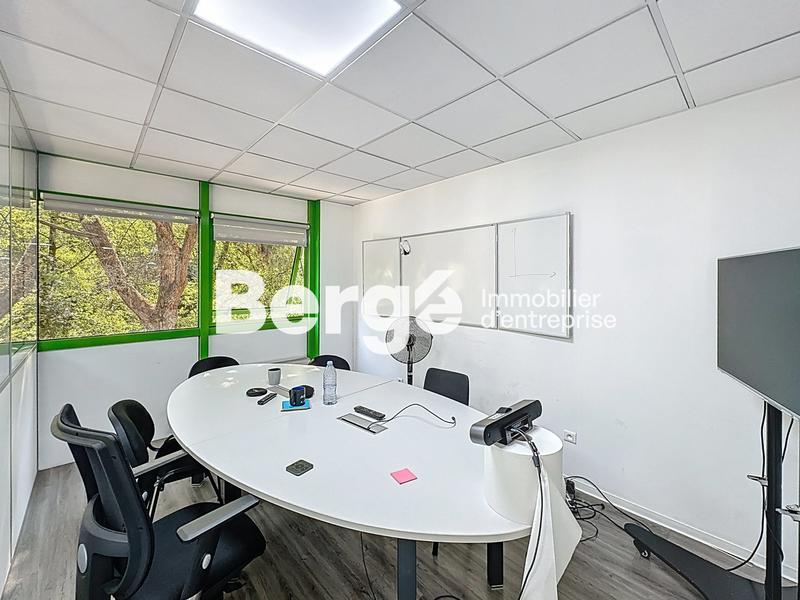 Bureau - 700 m²