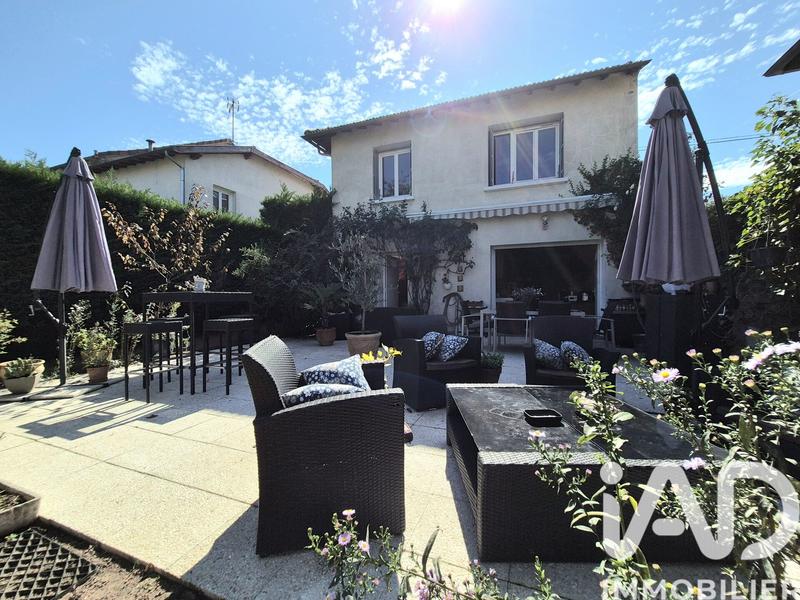 Maison - 110 m² - 4 pièces