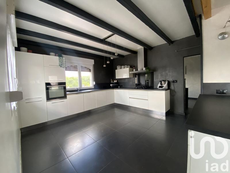 Maison - 430 m² - 8 pièces