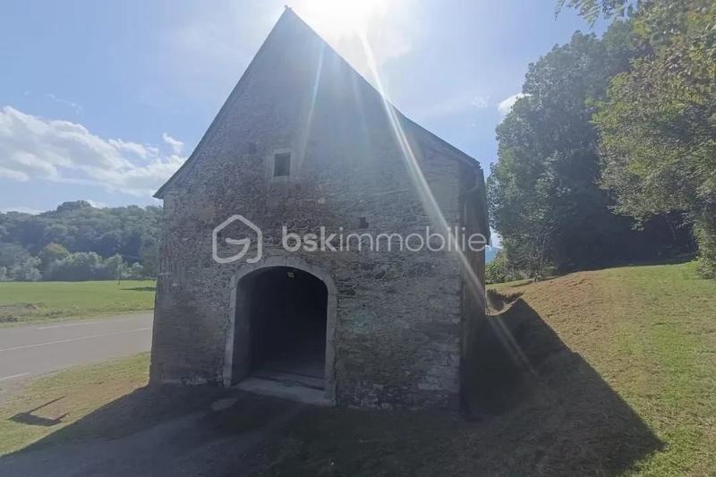 Maison - 100 m² - 2 pièces