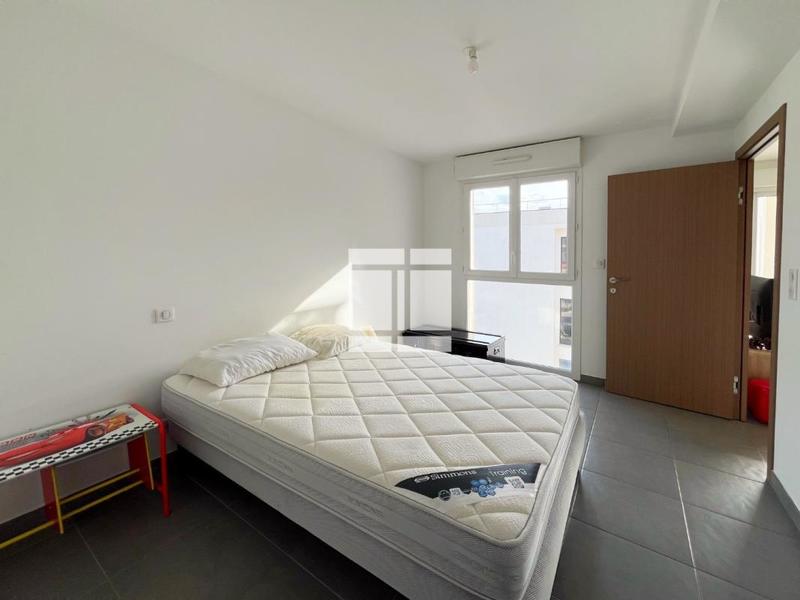 Immeuble - 40 m² - 2 pièces