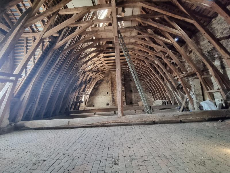 Maison ancienne - 317 m² - 11 pièces
