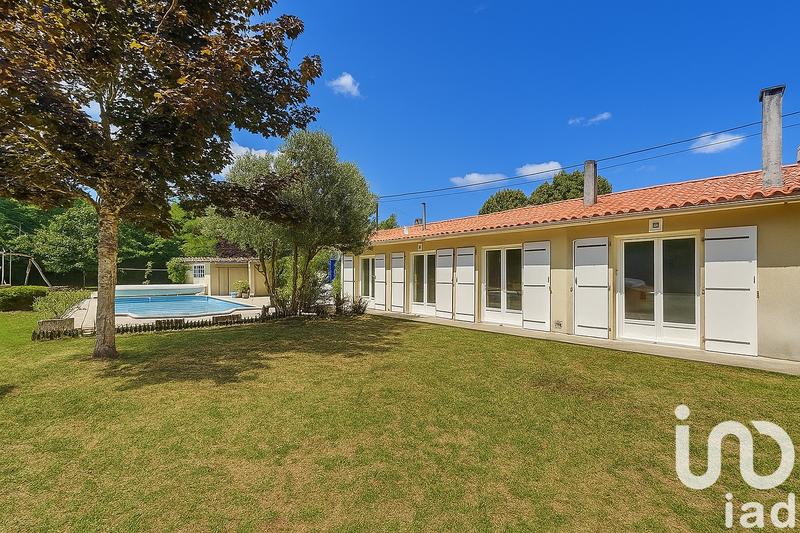 Maison - 168 m² - 8 pièces