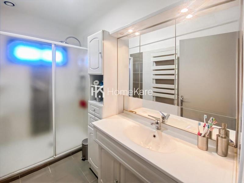 Propriété - 150 m² - 5 pièces