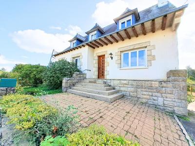 Maison - 143 m² - 5 pièces