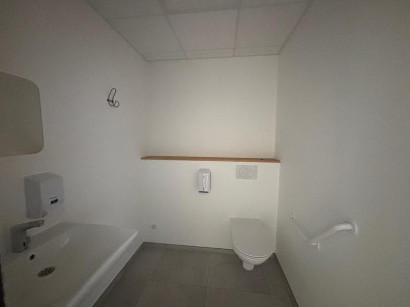 Local commercial - 195 m²