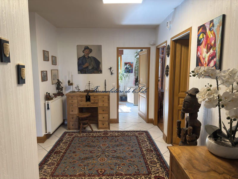 Maison - 467 m² - 11 pièces