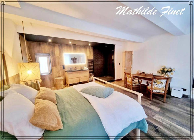 Maison - 185 m² - 7 pièces