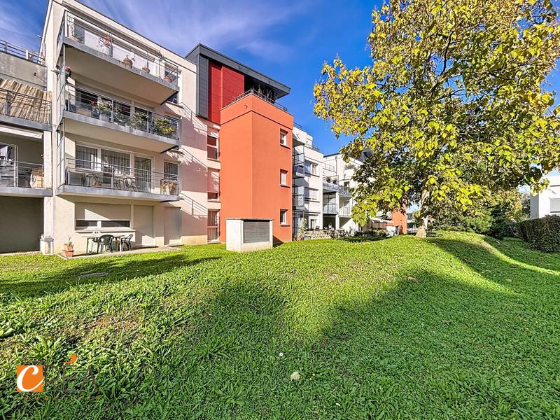 Appartement - 105 m² - 5 pièces