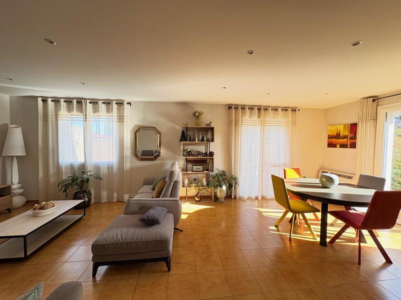 Maison - 148 m² - 5 pièces