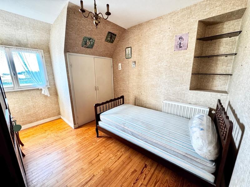 Maison - 186 m² - 11 pièces