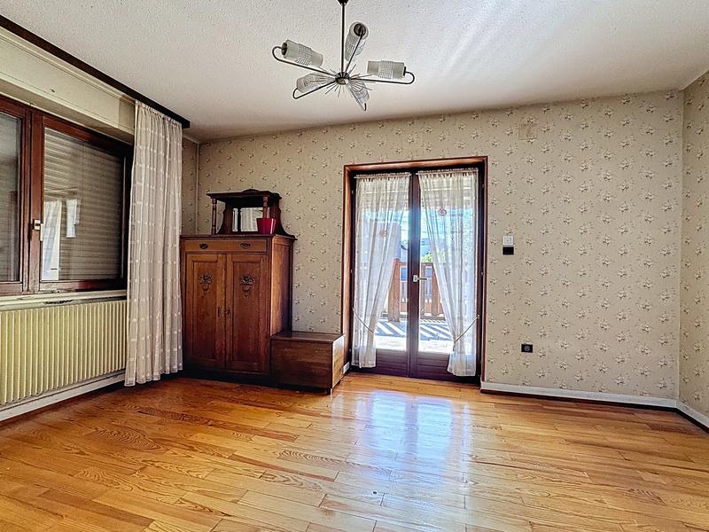 Maison - 182 m² - 8 pièces