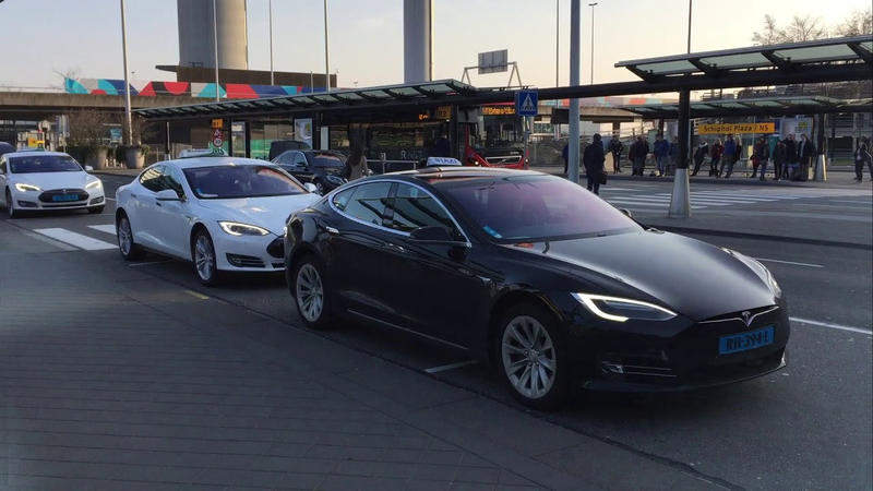 Jeremy Taxi Tesla 77