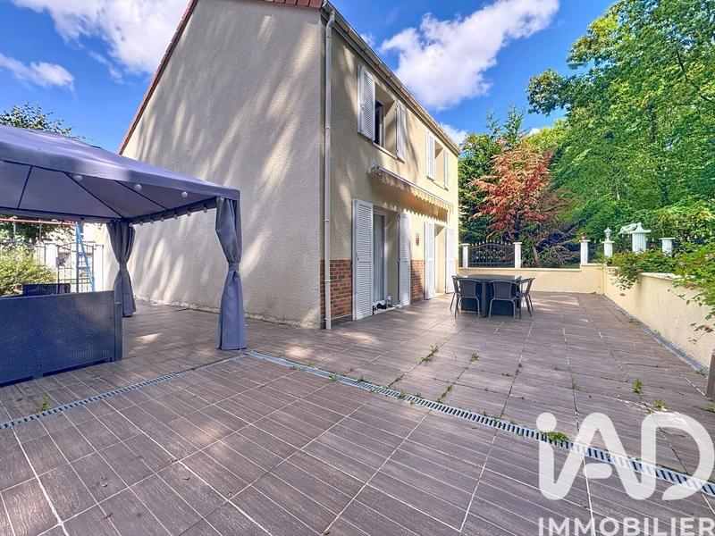 Maison - 140 m² - 5 pièces