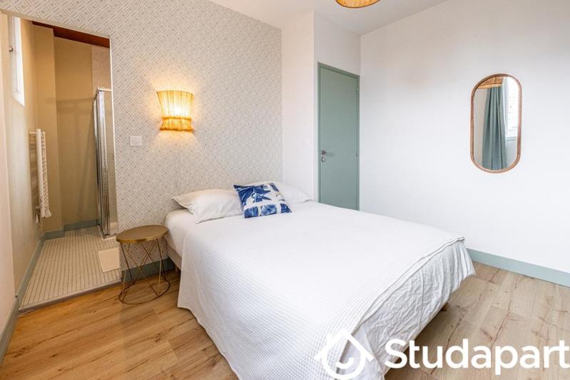 Chambre - 12 m² - 1 pièce