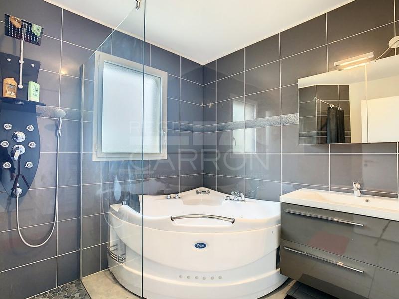 Villa - 177 m² - 6 pièces