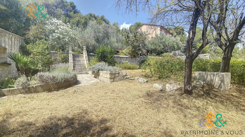 Maison - 250 m² - 8 pièces