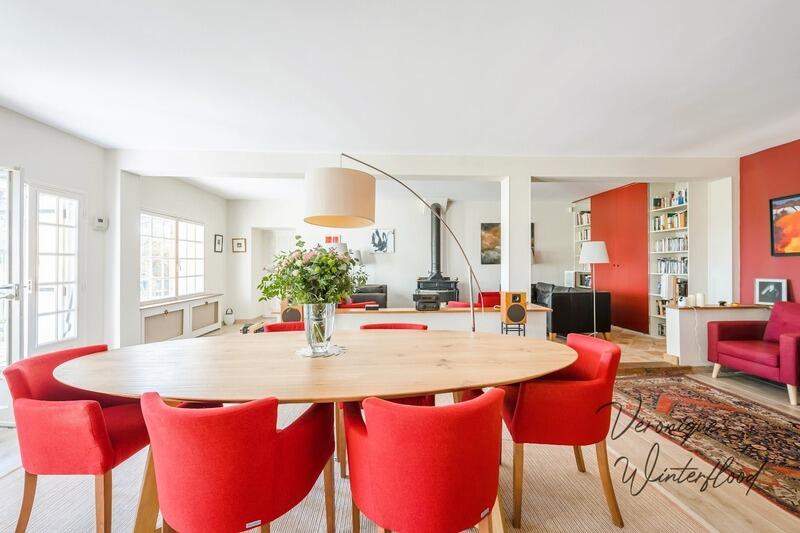 Maison - 260 m² - 8 pièces