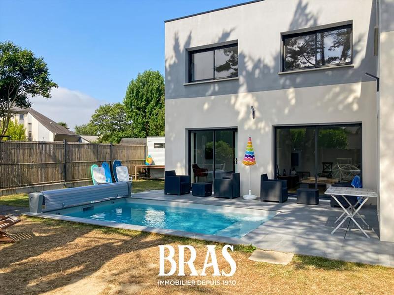 Maison - 160 m² - 6 pièces