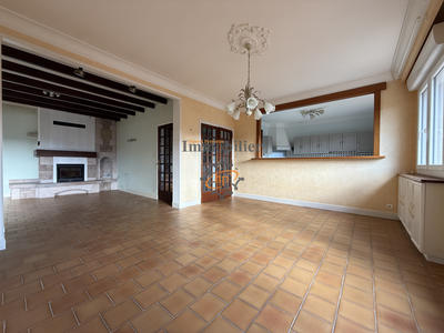 Maison - 185 m² - 7 pièces