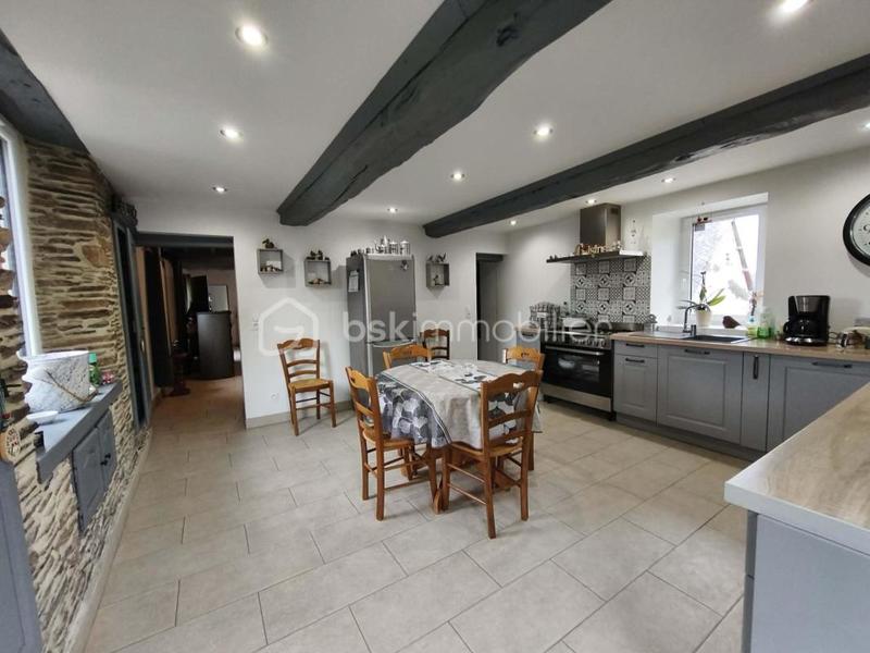 Maison en pierre - 105 m² - 5 pièces