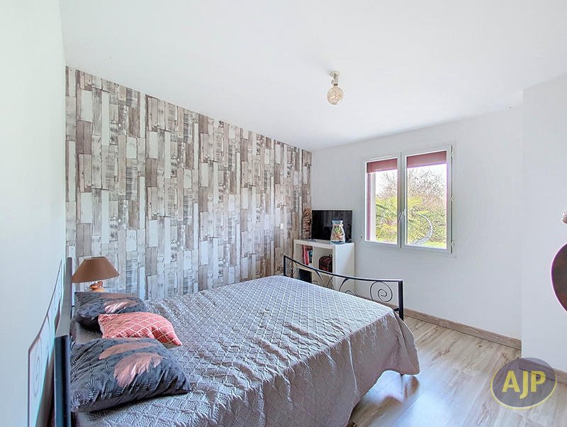 Maison - 170 m² - 7 pièces