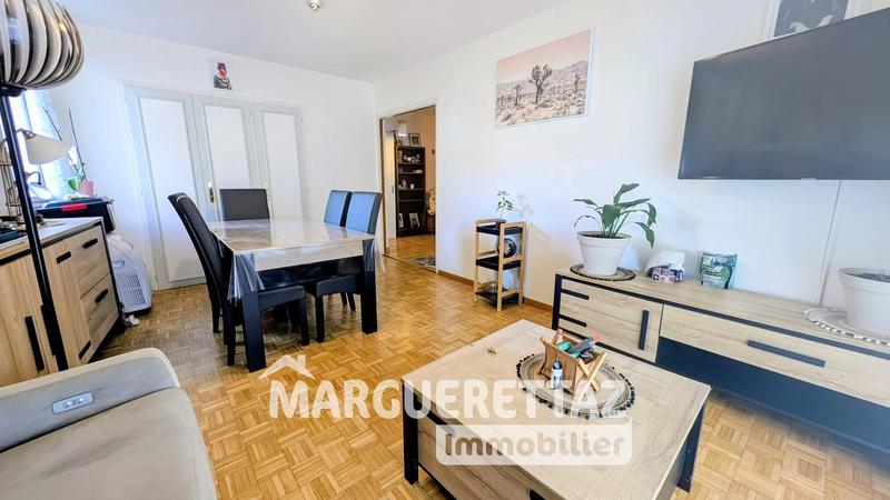 Appartement - 72 m² - 3 pièces