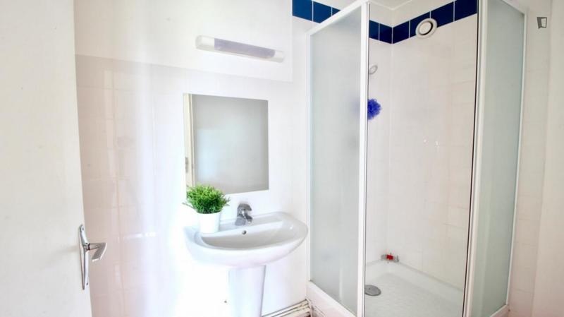 Chambre - 12 m² - 4 pièces