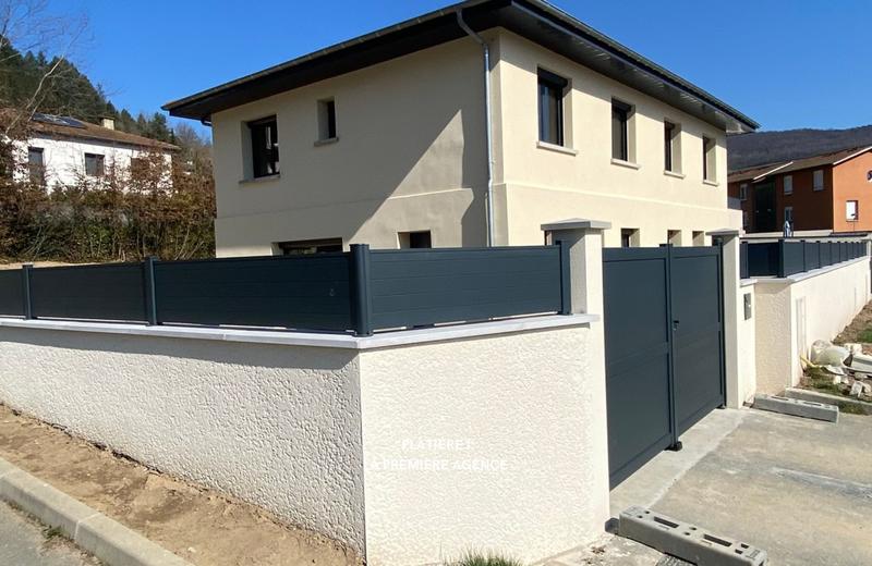 Maison - 103 m² - 4 pièces