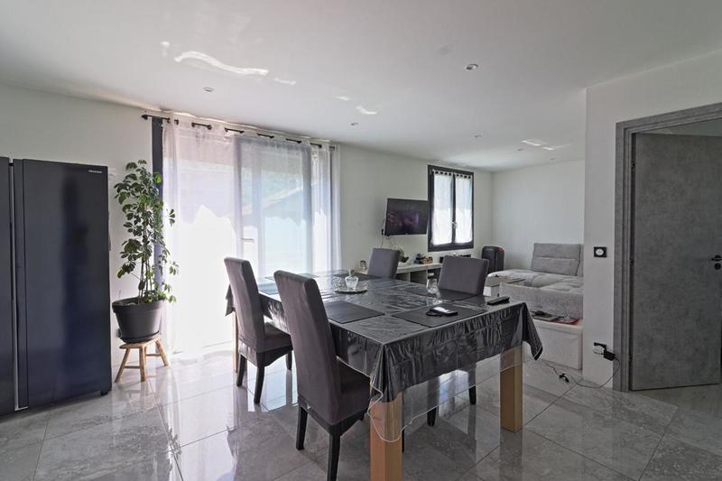 Maison - 135 m² - 5 pièces