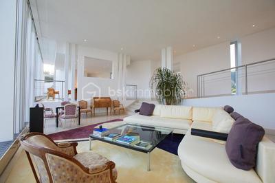 Maison d'architecte - 248 m² - 7 pièces