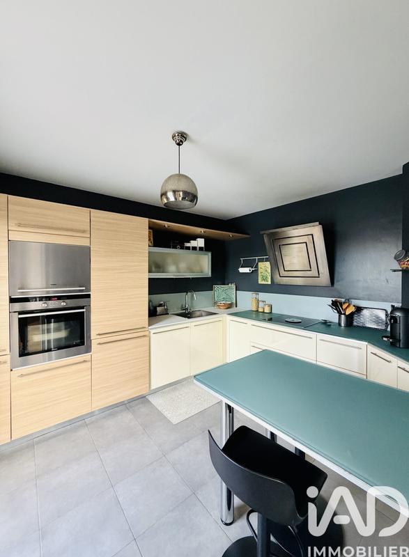 Maison - 136 m² - 6 pièces