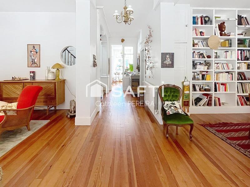 Maison de maîtres - 237 m² - 5 pièces