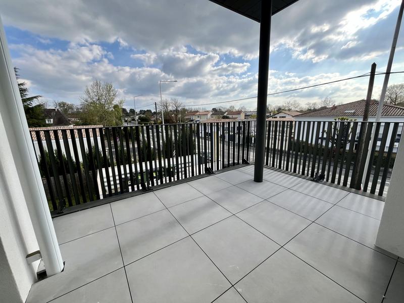 Appartement - 92 m² - 4 pièces