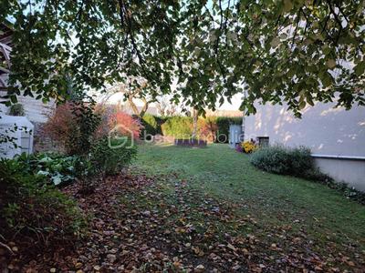 Pavillon - 184 m² - 9 pièces