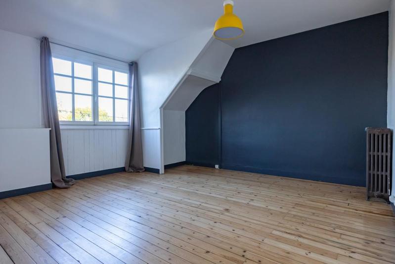 Maison - 200 m² - 7 pièces