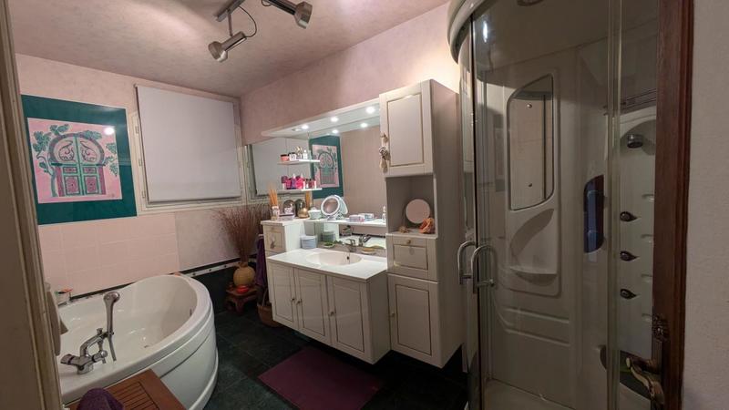 Maison - 265 m² - 7 pièces