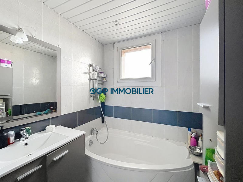 Maison traditionnelle - 115 m² - 5 pièces