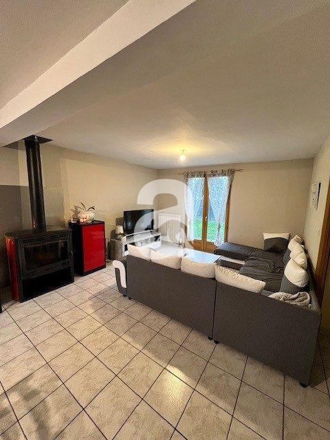 Maison - 144 m² - 9 pièces