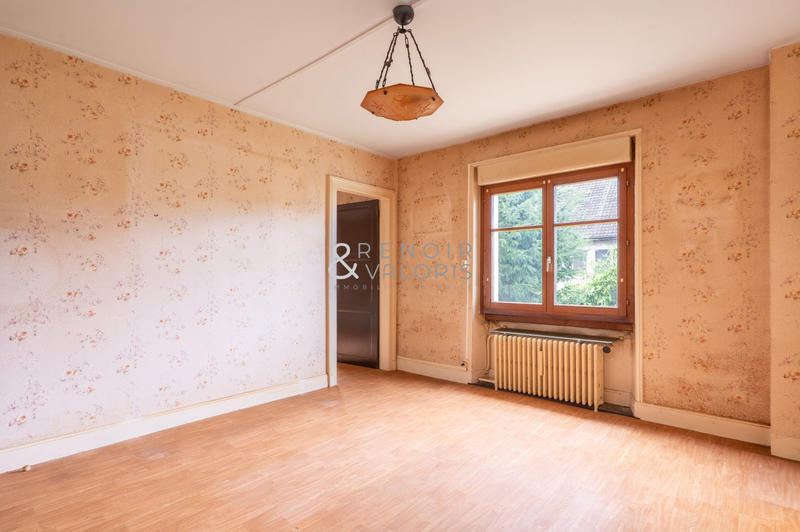 Maison - 300 m² - 7 pièces