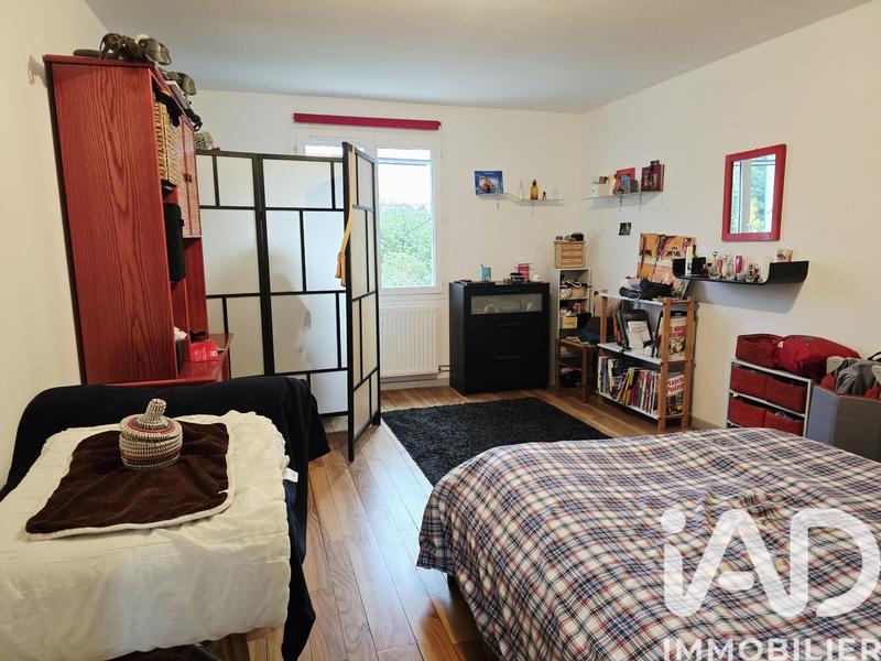 Maison - 280 m² - 11 pièces