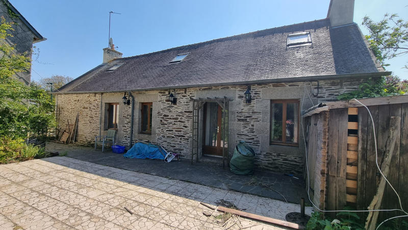 Maison - 102 m² - 7 pièces