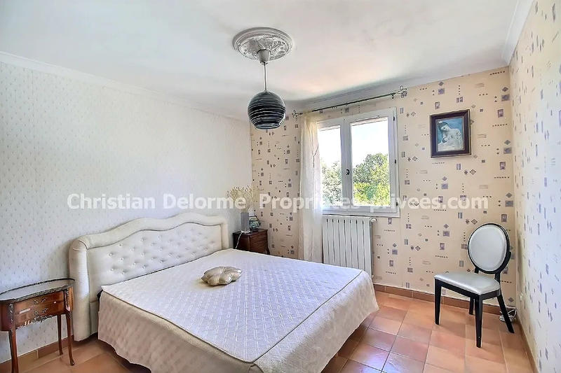 Villa - 170 m² - 7 pièces