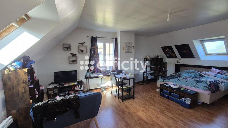 Pavillon - 200 m² - 6 pièces