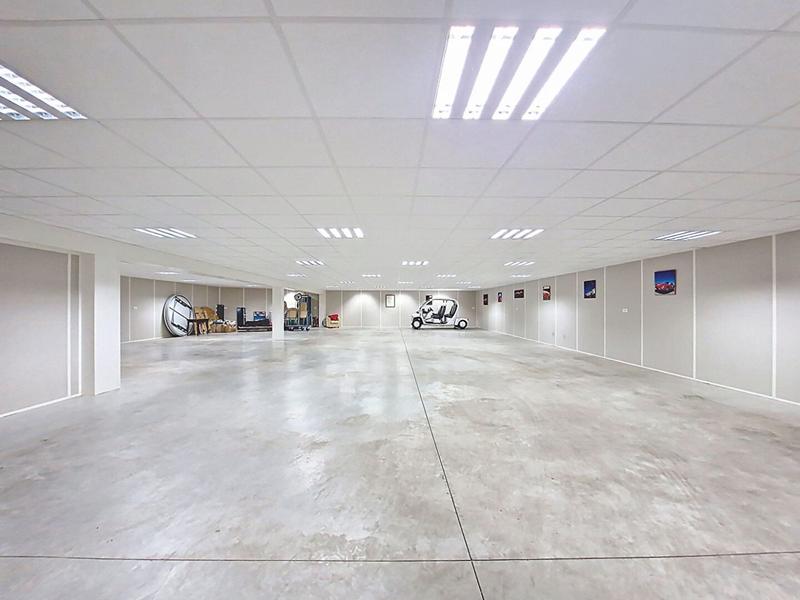 Maison - 400 m² - 11 pièces